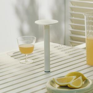 HAY Lampa stołowa LED z akumulatorem HOST PORTABLE, kremowo-biała, 22 cm IP44 możliwość ściemniania, kremowy / amber, salon / jadalnia, aluminium, nowoczesny