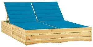 Podwójny leżak z niebieskimi poduszkami, impregnowana sosna