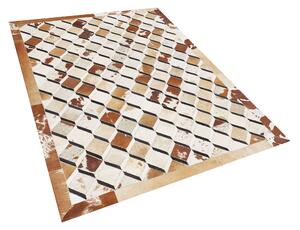 Dywan patchwork skórzany z wzorem 140 x 200 cm brązowy Serinova Beliani