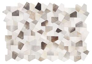 Dywan szaro-beżowy skórzany łaciaty patchwork dekoracyjny 140 x 200 cm Varto Beliani