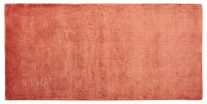 Nowoczesny dywan z wiskozy krótkie włosie prostokątny 80 x 150 cm pomarańczowy Gesi Beliani