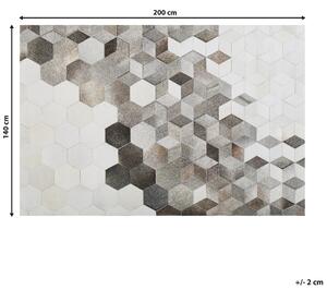 Dywan szaro-biały skórzany patchwork łaciaty geometryczny 140 x 200 cm Sason Beliani