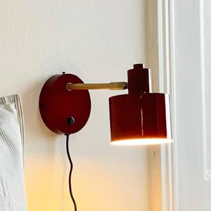 Dyberg Larsen Lampa ścienna Ocean, ciemnoczerwona, wysięg 30 cm Ocean, czerwony, salon / jadalnia, metal, design