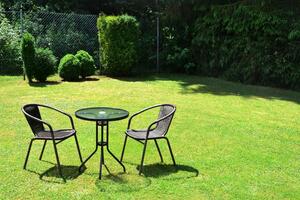 Komplet 4 x krzesła ogrodowe Garth rattanowe - czarne z brązową strukturą