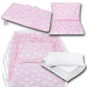 Pościel 120x90 z ochraniaczem i wypełnieniami do łóżeczka 120x60 - różowy w białe chmurki z drabinką