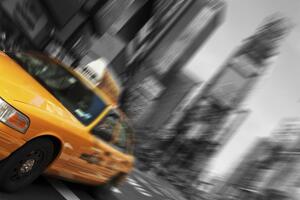 Nowy Jork czarno-białe zdjęcie ruch żółta taksówka Fotopeta Nowy Jork czarno-białe zdjęcie ruch żółta taksówka
