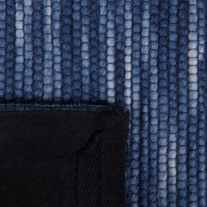 Ręcznie tkany dywan wełniany do salonu niskie włosie niebieski 140 x 200 cm Kapakli Beliani