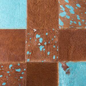 Dywan skórzany 140 x 200 cm patchwork prostokątny brązowy z niebieskim Aliaga Beliani