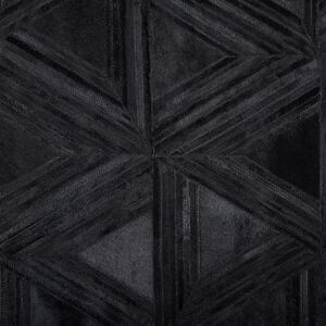 Dywan skórzany z geometrycznym wzorem w trójkąty 140 x 200 cm czarny Kasar Beliani