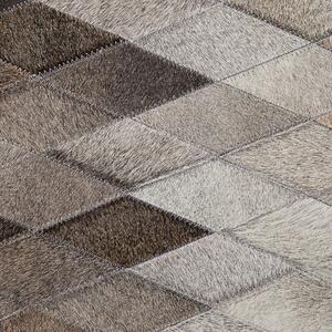 Dywan brązowo-szary skórzany patchwork 140 x 200 cm w romby prostokątny Maldan Beliani