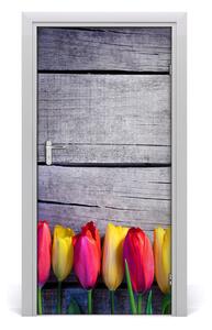 Naklejka samoprzylepna na drzwi Kolorowe tulipany