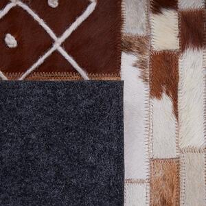 Dywan skórzany brązowy patchwork 140 x 200 cm w paski podszycie z filcu Herekli Beliani