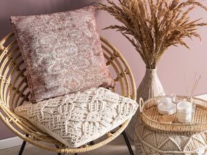 Poduszka dekoracyjna różowa postarzana wypełnienie bawełniana 45 x 45 cm Vakayar Beliani
