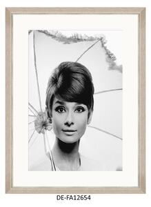 | SPRAWDŹ RABAT W KOSZYKU ! Obraz Audrey Hepburn under umbrella 45x60 DE-FA12654 MINDTHEGAP DE-FA12654