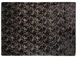 Dekoracyjny koc narzuta poliester złoty wzór marmur 130 x 180 cm czarny Godavari Beliani