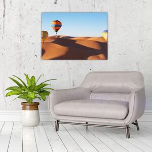 Obraz - latające balony na pustyni (70x50 cm)