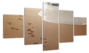 Obraz - ślady stóp na piasku i morzu (125x70 cm)