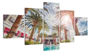 Obraz - palmy z basenem (125x70 cm)