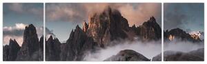 Obraz - Włoskie Dolomity ukryte we mgle (170x50 cm)