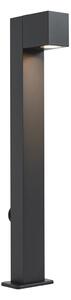 Zewnetrzna Nowoczesna lampa podłogowa zewnętrzna czarna 65 cm z gniazdem IP44 - Baleno Oswietlenie zewnetrzne