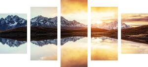 5-częściowy obraz oślepiający zachód słońca nad górskim jeziorem