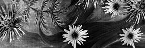 Obraz kwiaty na czarno-białym tle