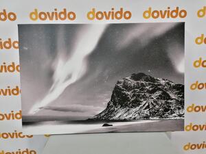 Obraz zorza polarna w Norwegii w wersji czarno-białej