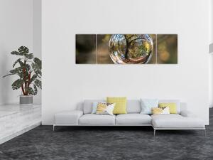 Obraz - Odbicie w szklanej kuli (170x50 cm)