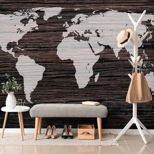 Samoprzylepna tapeta mapa świata na drewnie