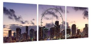 Obraz - wieżowce dużego miasta (z zegarem) (90x30 cm)