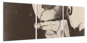 Obraz - Vintage zdjęcie kobiety (z zegarem) (90x30 cm)