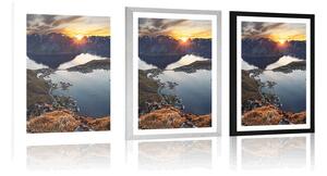 Plakat z passe-partout urokliwa górska panorama z zachodem słońca