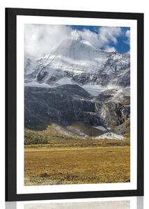 Plakat z passe-partout majestatyczny górski krajobraz