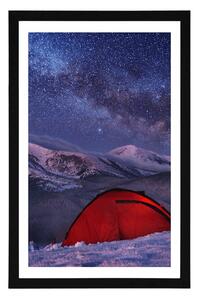 Plakat z passe-partout namiot pod nocnym niebem