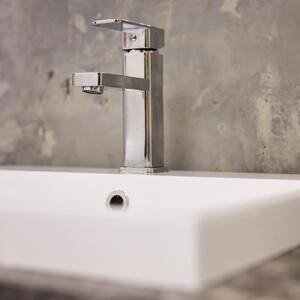Srebrna bateria umywalkowa niska 17,5 cm z perlatorem