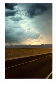 Plakat droga na środku pustyni