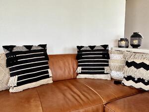 Poduszka dekoracyjna z frędzlami bawełna 50 x 50 cm beżowo-czarna Chittoor Beliani
