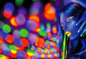 Fototapeta - Kobieta w neonowych światłach (196x136 cm)
