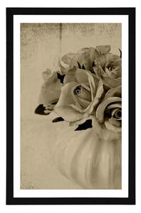 Plakat z passe-partout róże w wazonie w czerni i bieli w sepiowym kolorze