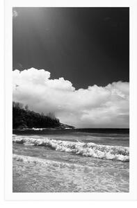 Plakat piękna plaża na wyspie Seszele w czerni i bieli