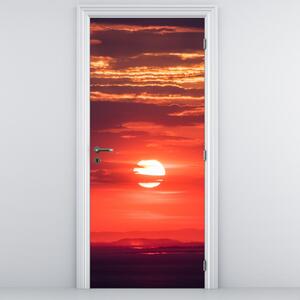 Fototapeta na drzwi - Kolorowe Słońce (95x205cm)