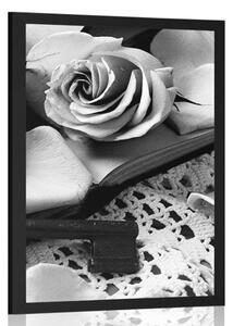 Plakat czarno-biała martwa natura w stylu vintage z kluczem