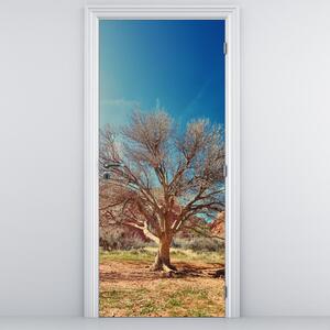 Fototapeta na drzwi - Drzewo na pustyni (95x205cm)