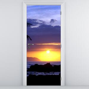 Fototapeta na drzwi - Zachód słońca nad morzem (95x205cm)
