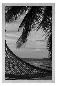 Plakat hamak na plaży w czerni i bieli