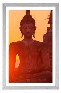 Plakat z passe-partout Posąg Buddy pośrodku kamieni