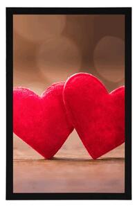 Plakat czerwone serca na drewnianej teksturze