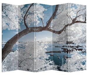 Parawan - Ośnieżone drzewo nad wodą (210x170 cm)