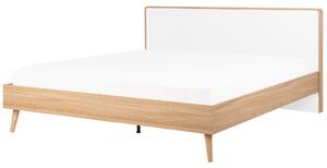 Łóżko ze stelażem i zagłówkiem 180 x 200 cm jasne drewno biały Serris Beliani