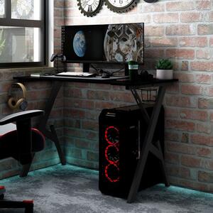 Czarne biurko gamingowe z metalowym stelażem - Beiner